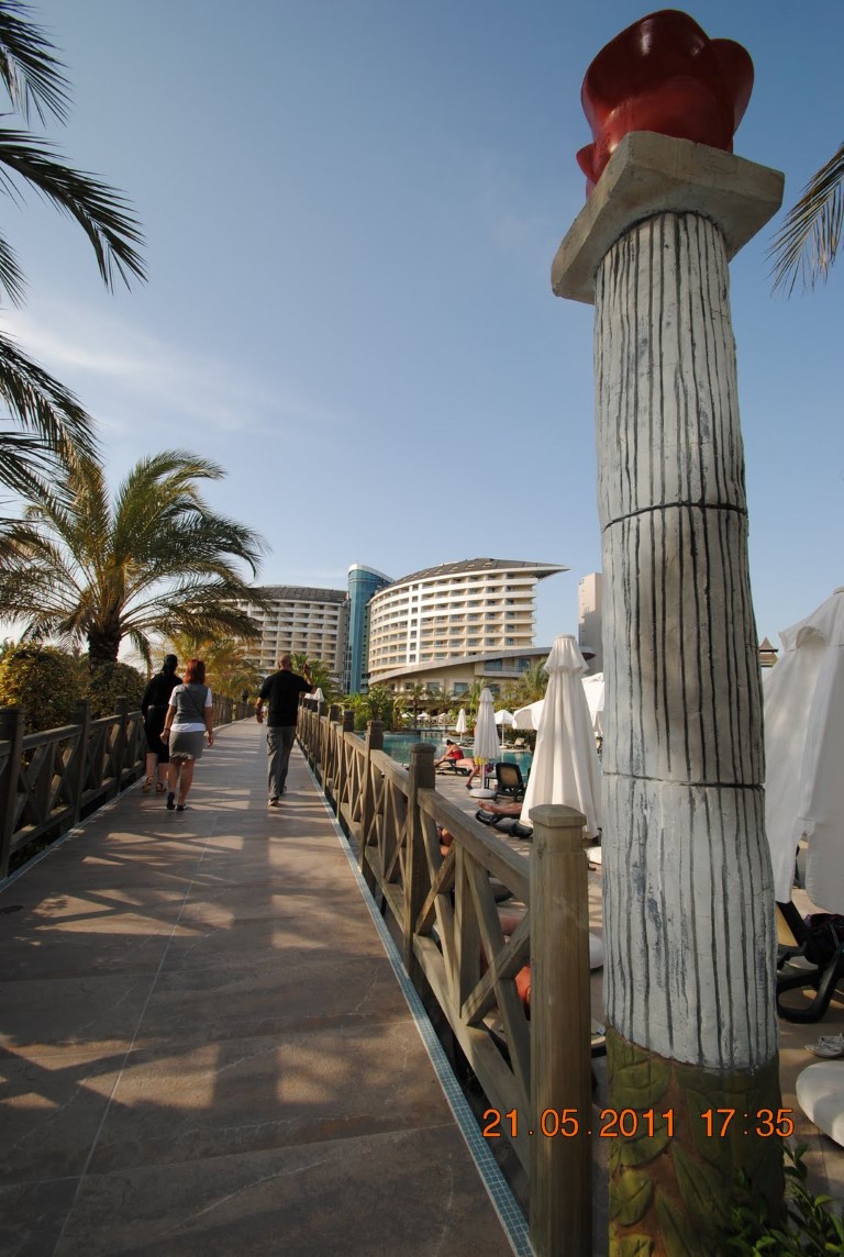 imagini hotel ROYAL WINGS LARA